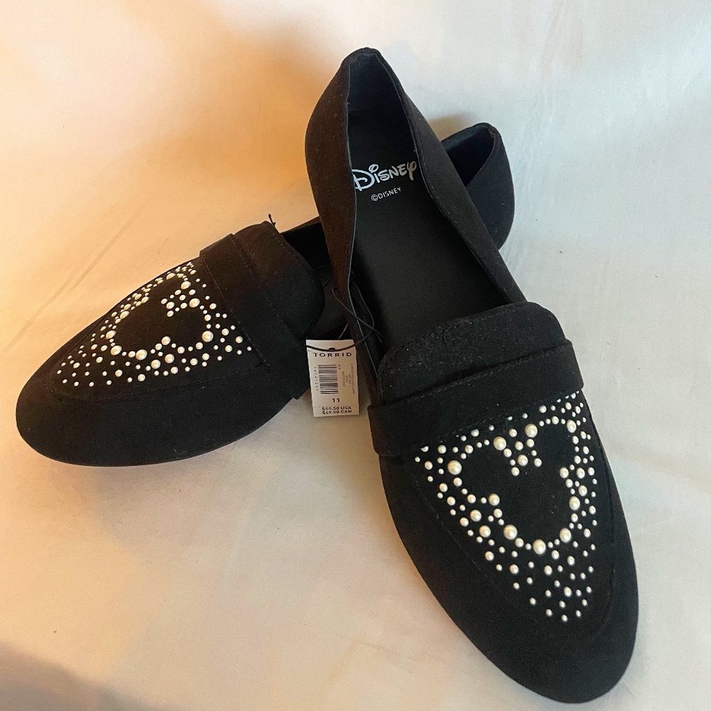 Torrid DIsney Mickey Mouse Feux Suade loafer size 11WW